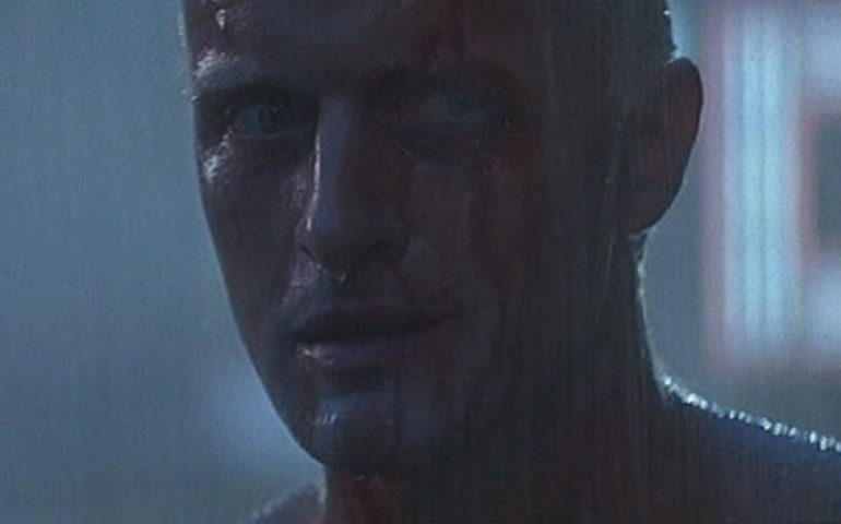 Il cinema piange Rutger Hauer, il replicante del film capolavoro “Blade Runner”