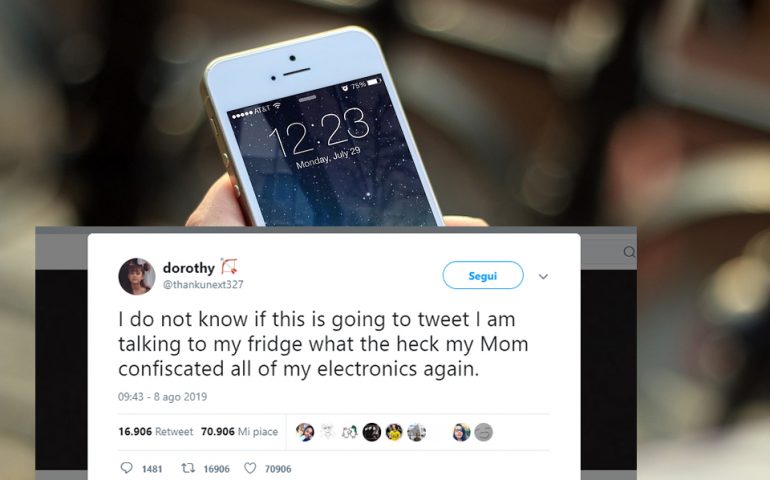 La mamma le sequestra il cellulare, lei twitta dal frigo: “Non so se questo coso twitterà, sto parlando con il mio frigo”