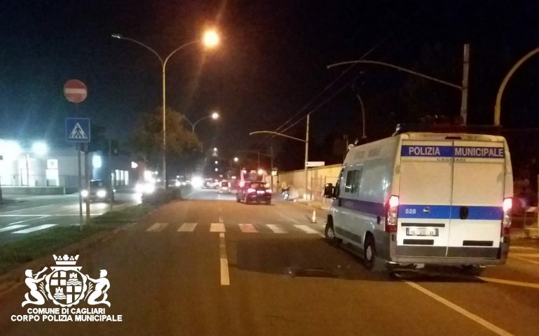 Foto Polizia Municipale: viale Poetto: luogo dove è avvenuto l'incidente venerdì.