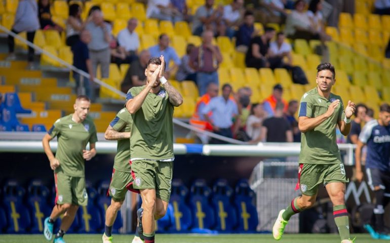 Foto della partita del girone d'andata di Serie A Parma-Cagliari, stagione 2019/2020.