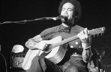 Foto dell'artista americano Ben Harper.