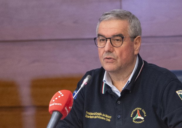 Borrelli, capo della Protezione Civile, ha la febbre: oggi niente conferenza stampa