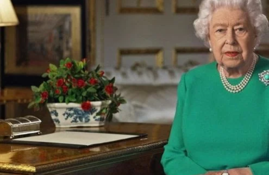 La regina Elisabetta d'Inghilterra, durante il suo recente discorso alla nazione.