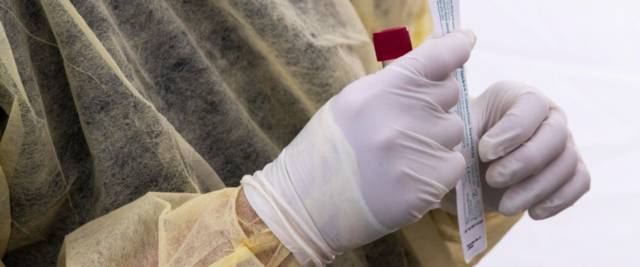 Coronavirus: è pronto e sarà presto in commercio il nuovo test salivare