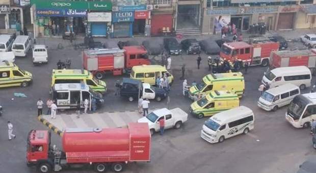 Fiamme in un reparto Covid-19: sette persone morte in Egitto