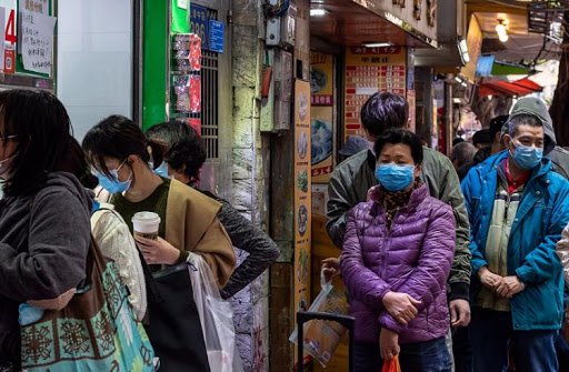 Coronavirus: nuovo focolaio nel mercato più grande di Pechino, scatta il lockdown