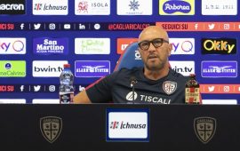 Foto di repertorio dell'allenatore del Cagliari Walter Zenga.