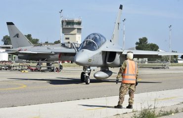 Una foto della base militare di Decimomannu.