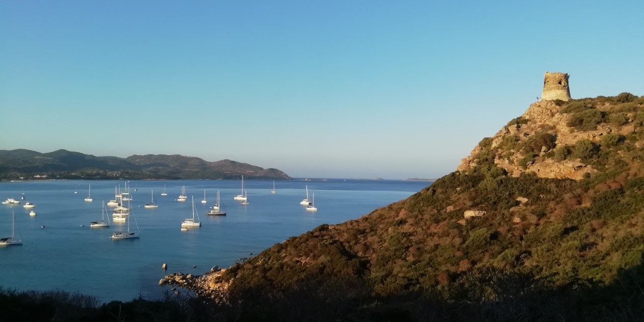 Immagine del mare di Porto Giunco, località balneare di Villasimius.