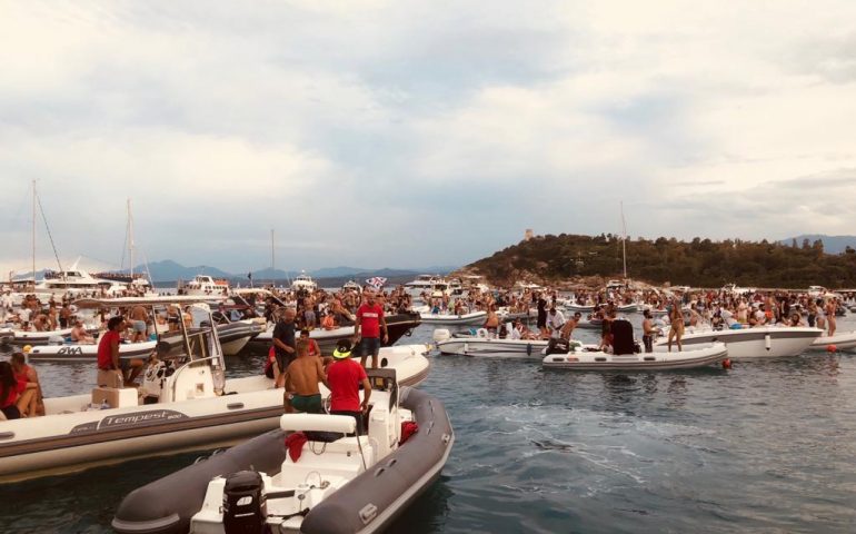 Immagine del Red Valley Sea Festival, svoltosi a Porto Frailis ad Arbatax.