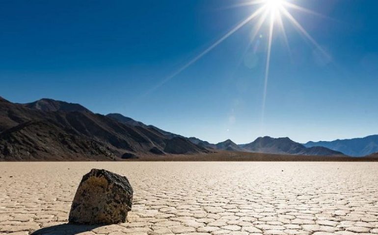 Ondata di caldo record in California: nella Death Valley superati i 54,4 gradi