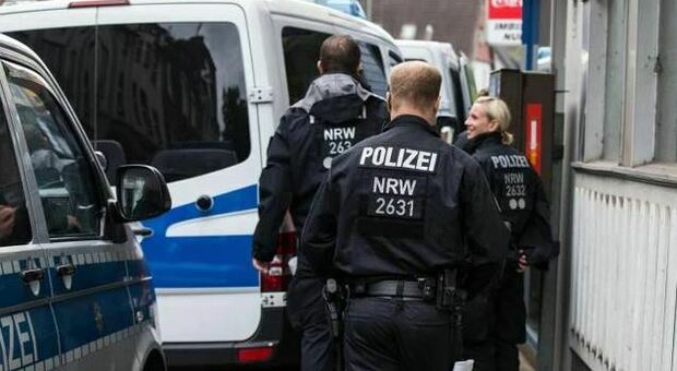 Cinque bimbi tra uno e otto anni trovati morti in una casa: ad ucciderli, la mamma. Accaduto in Germania