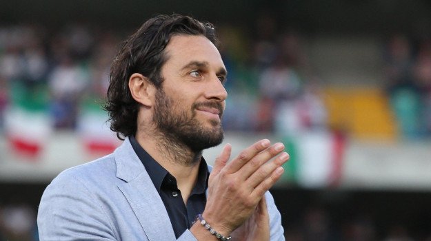 Luca Toni e famiglia aggrediti in casa da tre rapinatori armati