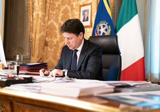 Nuovo Dpcm, c’è la firma di Conte. Norme in vigore sino al 24 novembre