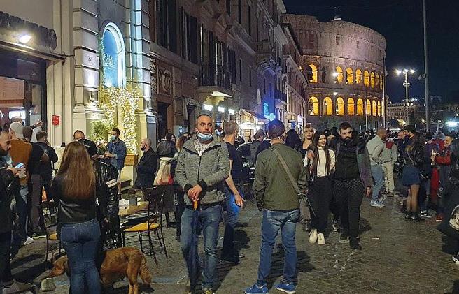 Da venerdì stop alla movida notturna a Roma e nel Lazio