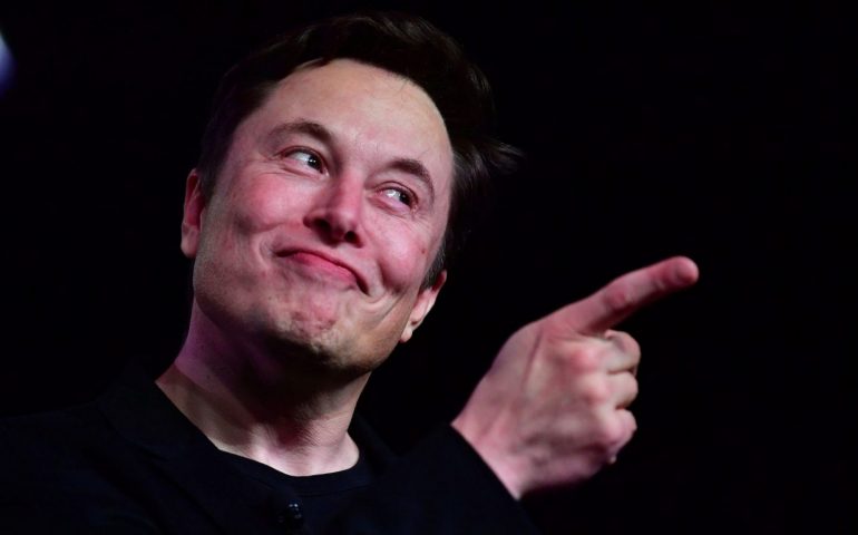 Elon Musk: “Vendo tutto per creare una città su Marte. Faccio sul serio”