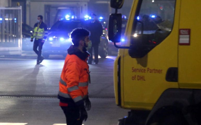 Vaccini Pfizer, arrivato arrivato a Malpensa il primo dei sei aerei con la fornitura settimanale