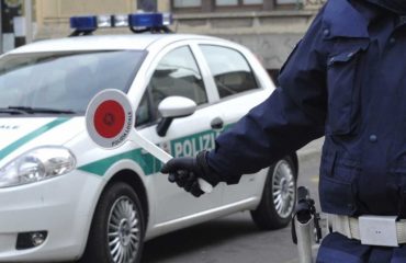 polizia-locale-lombardia-posto-di-blocco