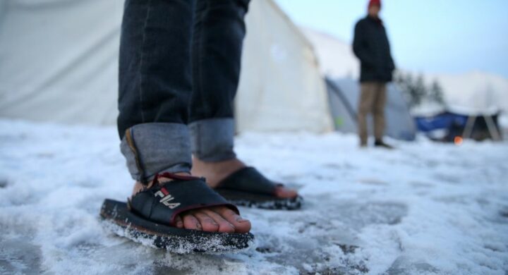 In arrivo gli aiuti dall’Italia per i migranti abbandonati al gelo della Bosnia