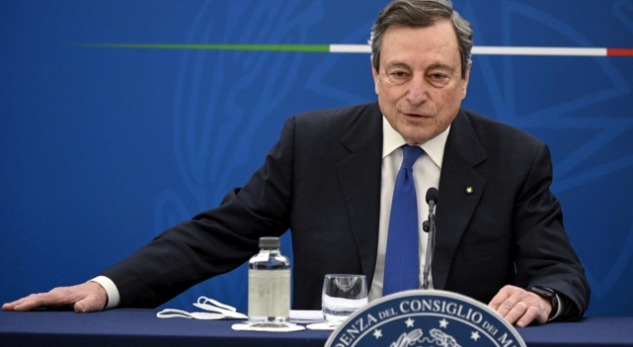 Draghi: «Sì alle riaperture, ma in sicurezza. Ancora non ho una data»