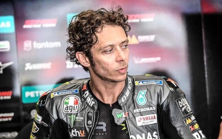 MotoGP, Valentino Rossi annùntziat su ritiru dae is cursas a s’acabbu de su 2021