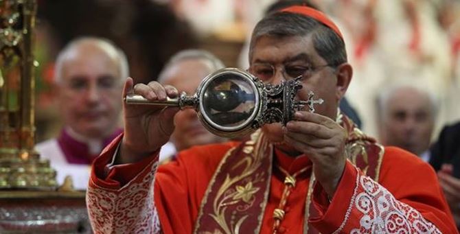 Napoli, si ripete il ‘miracolo’ di San Gennaro: “Il sangue si è sciolto”