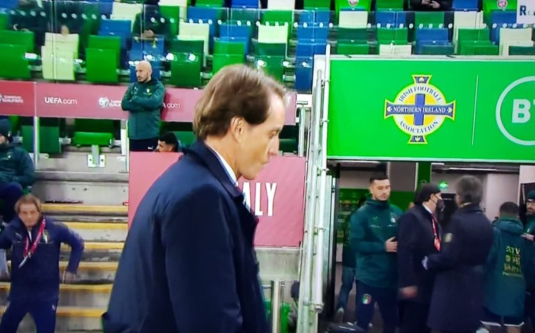  Itàlia deludet a Belfast: 0-0 contra s’Irlanda. Is Asulos custrintos a is isparègios pro sa cualificatzione Mundiale