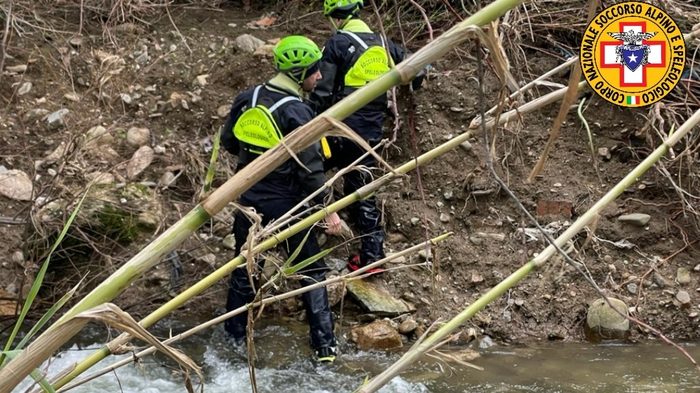 Sardigna, òmine iscumpartu e agatadu mortu: in conca una ferida suspeta