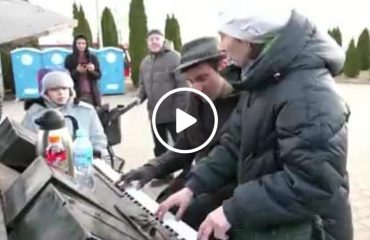 davide-martello-pianoforte-ucraina