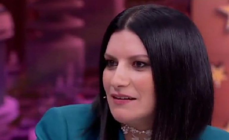 Criticas a Laura Pausini chi no at bòlidu cantare Bella Ciao in una televisione ispagnola