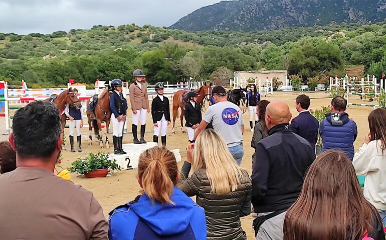 Campionadu sardu de sartu a ostàculos 2023. S’aristanesu Gianleonardo Murruzzu torrat a èssere campione