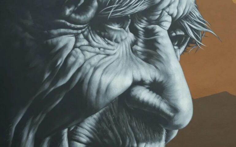 “Crasa”, murale nou de Mauro Patta, dedicadu a sos chentenarjos