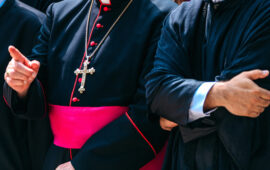 membri di gruppi religiosi diversi