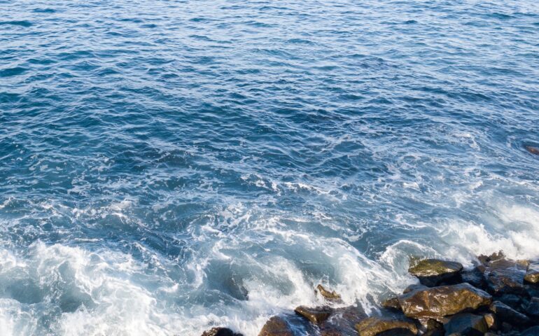 Portu Turres, torrat pustis de 8 annos sa protzessione de su connottu e sa benedissione de su mare