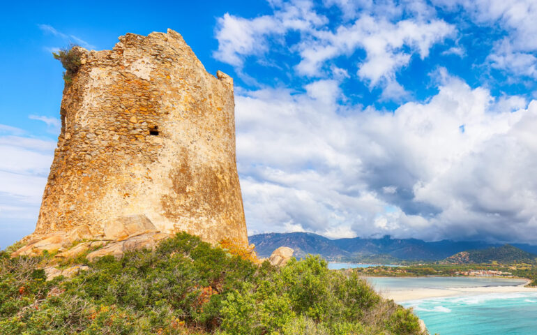 Sa Sardigna de su rennu: unu tempus de autonomia e podere locale in s’ìsula medievale