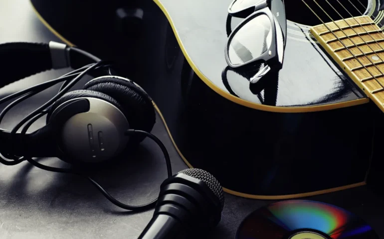 Pink Floyd: mesu seculu e “Wish you were here” torrat a dominare sas classificas