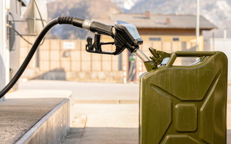 Carburantes, prus controllos de sa Finantza po cansare aumentos chena zustificassione