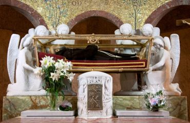 Il corpo imbalsamato di Sant'Ignazio da Laconi.