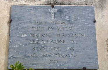 La lapide che ricorda l'evento