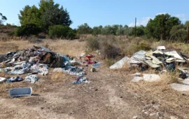 rifiuti abbandonati nelle campagne sarde