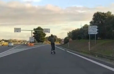 In monopattino sulla 131