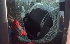 ambulanza vandalizzata