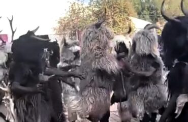 Aiutiamo il gruppo Is'Arestes e s'Urtzu Pretistu di Sorgono a ricostruire i loro costumi tradizionali